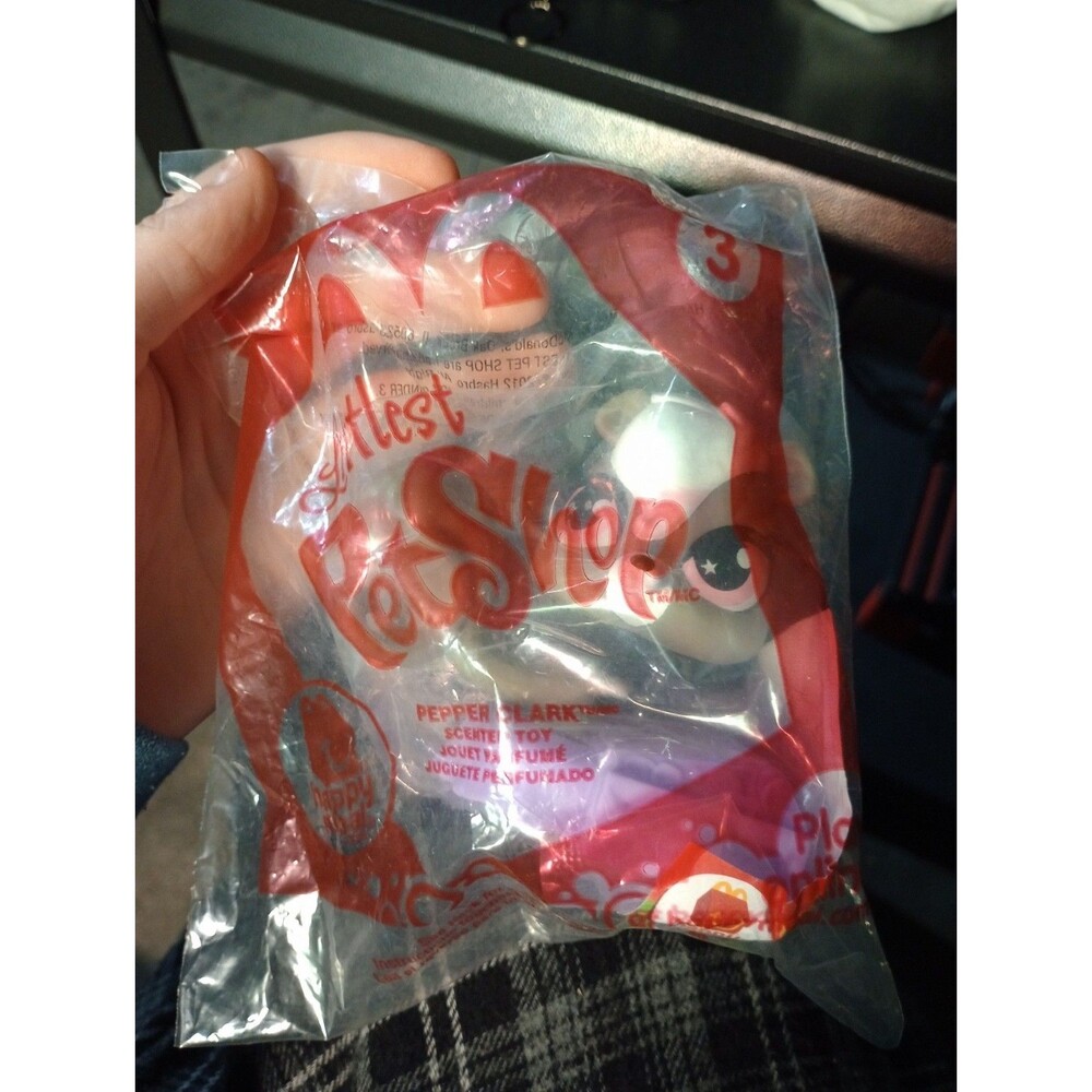 McDonald's Littlest Pet Shop Pepper Clark Toy 2012